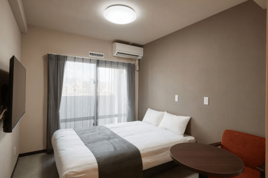 New Normal Hotel in MATSUYAMA #PKG【スタンダードプラン】非接触型新ホテル・シモンズ社製ベッド・50インチ大型テレビ・洗濯機・レンジ♪