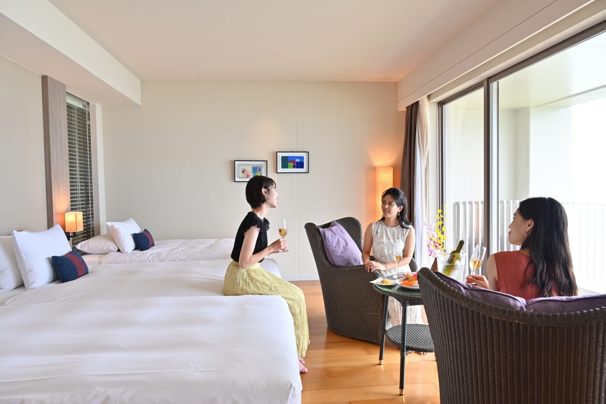 石垣島ビーチホテルサンシャイン 【ファミリー・グループ特典】みんなで石垣島TRIP！3名以上客室無料アップグレード◎［朝食付］