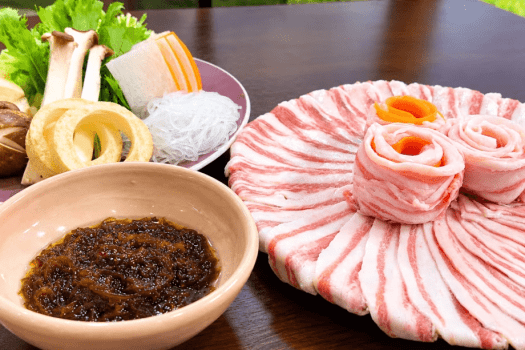 さくらリゾートホテル石垣 【DP しゃぶしゃぶ食べ放題 1泊2食】至高の甘み、とろける食感「アグー豚」沖縄しゃぶしゃぶ