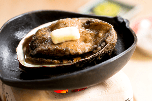 まつさき 【活あわび丸ごと1個付き】~あわびステーキで贅沢な日本海の幸を豪快に~