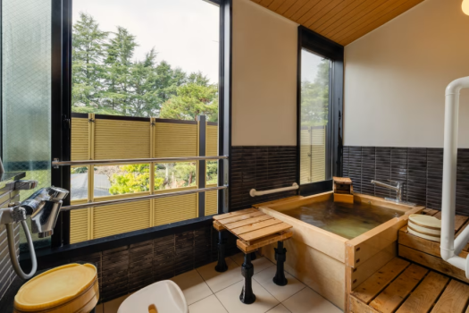 まつさき 【本館瑞雲棟】和室ベット付（12畳+10畳）／温泉半露天付