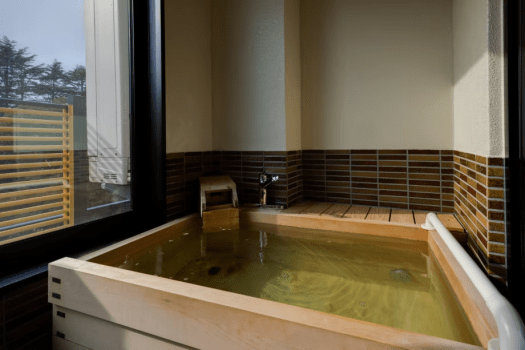 まつさき 【本館瑞雲棟】和室12畳+広縁3畳程/温泉半露天付