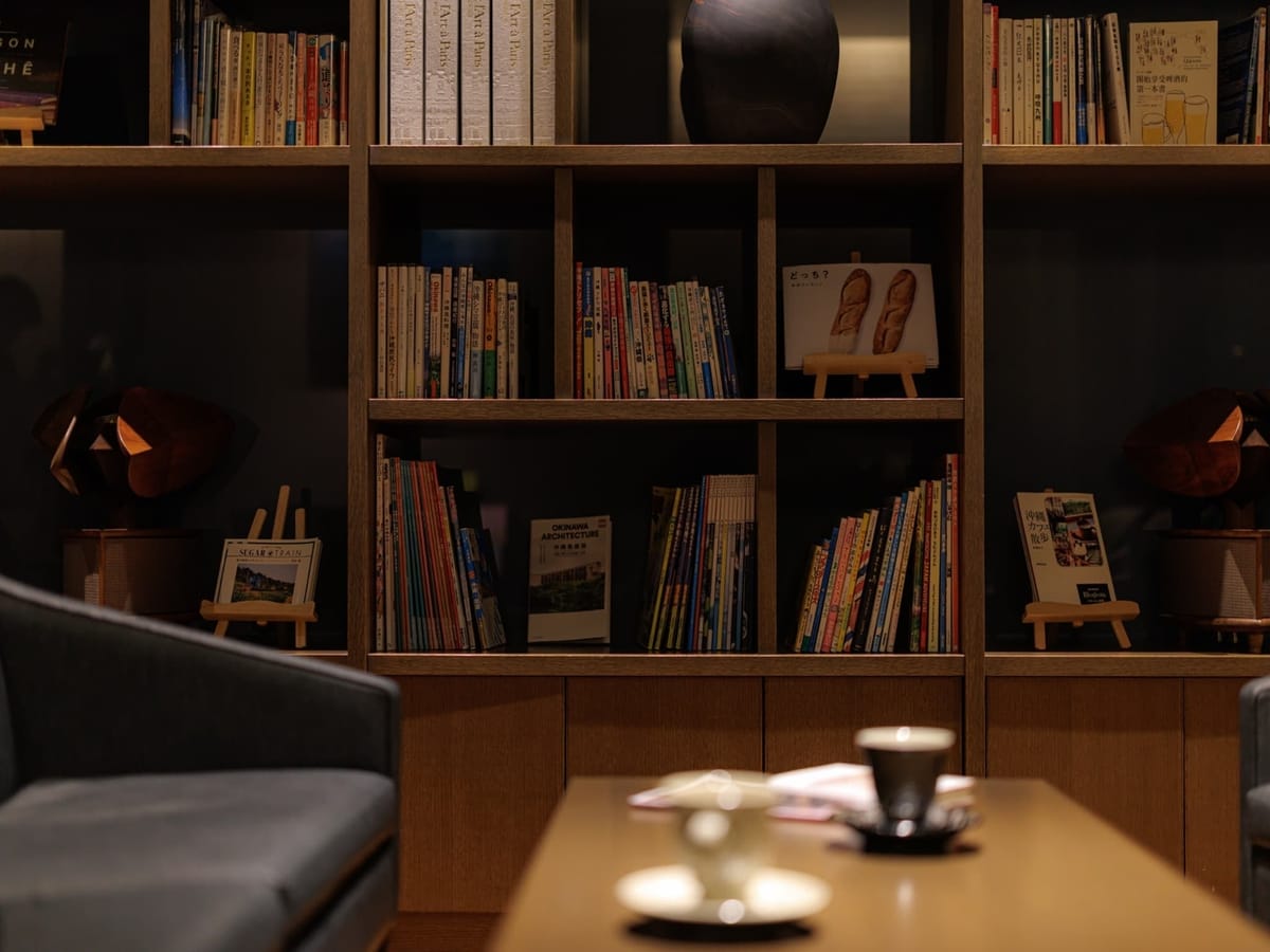 JR九州ホテルブラッサム那覇 【スタンダード】国際通りまで徒歩1分！ブルーを基調とした開放感あるお部屋で那覇を満喫♪（食事なし）