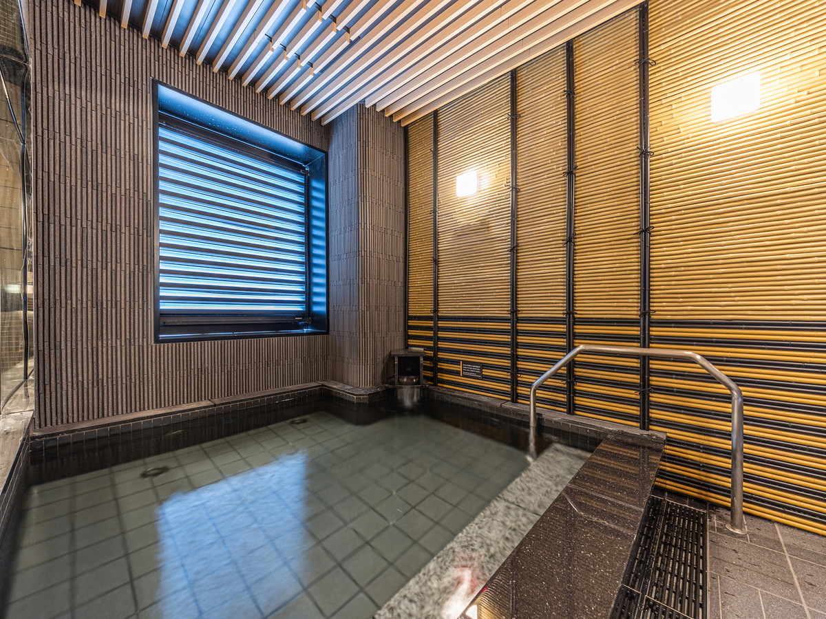 アパホテル＜広島駅前新幹線口＞ 【素泊まり】2室コネクトルームプラン　2部屋合わせて22㎡　テレビもバス・トイレもそれぞれの客室に完備