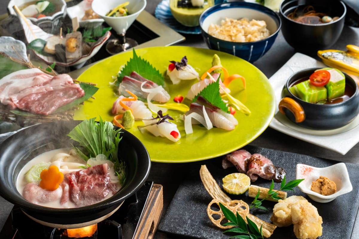 亀の井ホテル 玄界灘 【土地の恵み会席】三界灘の海幸と博多和牛が織りなす旬彩会席