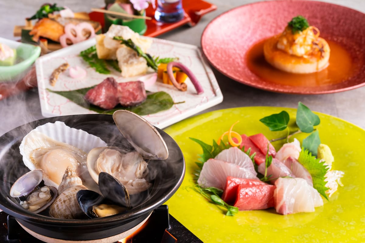 亀の井ホテル 玄界灘 【土地の恵み会席】三界灘の海幸と博多和牛が織りなす旬彩会席