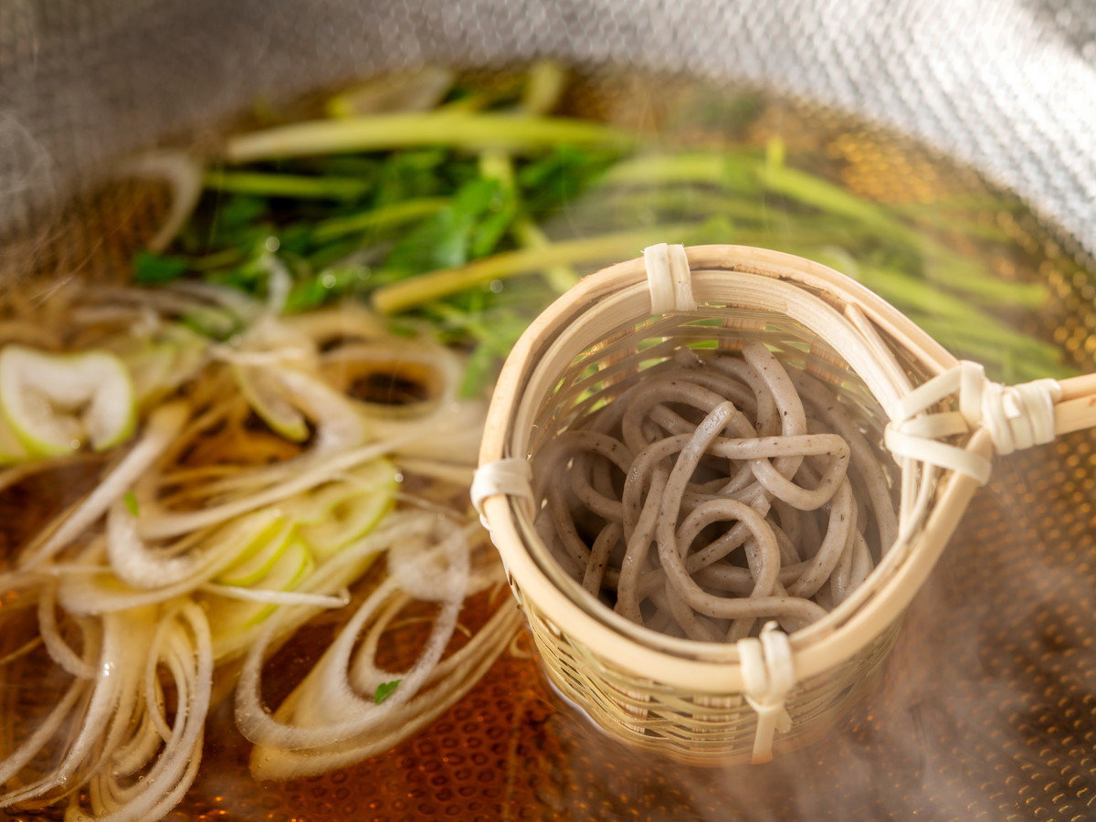 亀の井ホテル 青梅 【特別会席】秋川牛と蕎麦をしゃぶしゃぶで堪能