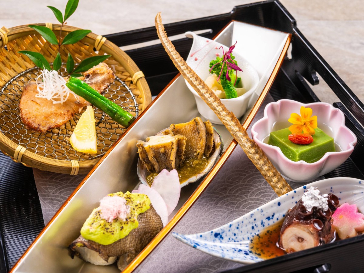 亀の井ホテル 柳川 【貸切風呂無料付】ファミリーやカップルにおすすめ♪柳川天然温泉を満喫！【特別会席／2食付】