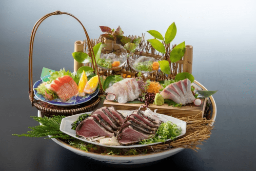 城西館 【迷ったらコレ!】鰹の藁焼きタタキはもちろん!豪快な皿鉢料理や土佐の珍味を味わう基本プラン