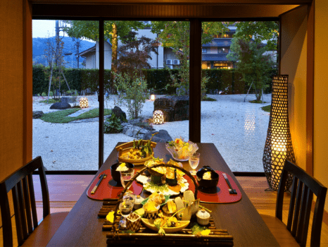 金沢湯涌温泉　百楽荘 【能登地震復興支援プラン-第3弾-】能登復興へご宿泊代の一部を寄付！金澤の美味「ぜんぶ半額」！