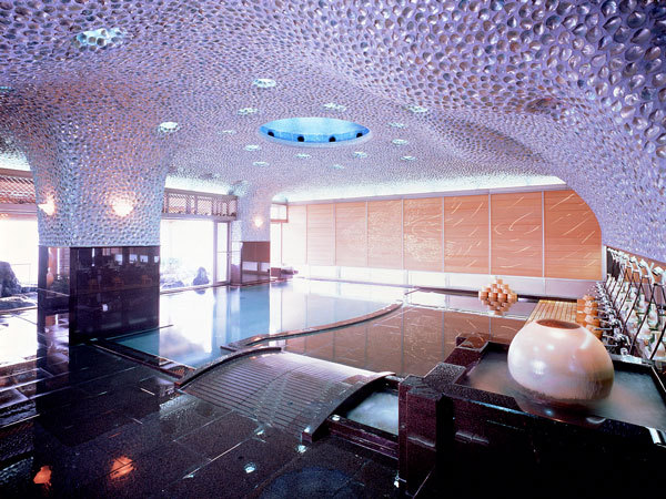 ゆけむりの宿 美湾荘 ◆能登復興☆泊まって応援◆和倉温泉に浸かってお部屋でのんびり過ごす◇体もココロも癒す旅（素泊り）