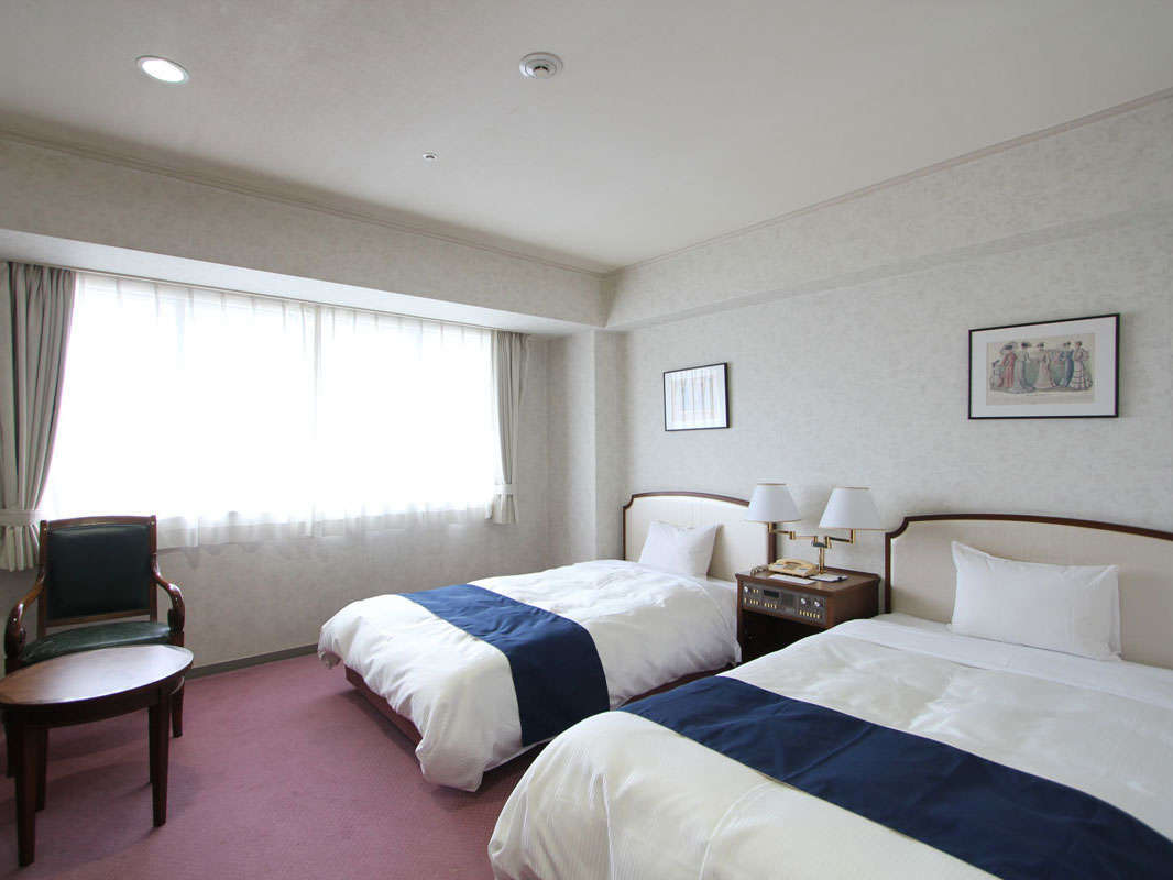 アリストンホテル神戸 【禁煙】スタンダードツイン／ベッド幅130cm／28㎡ バストイレ別