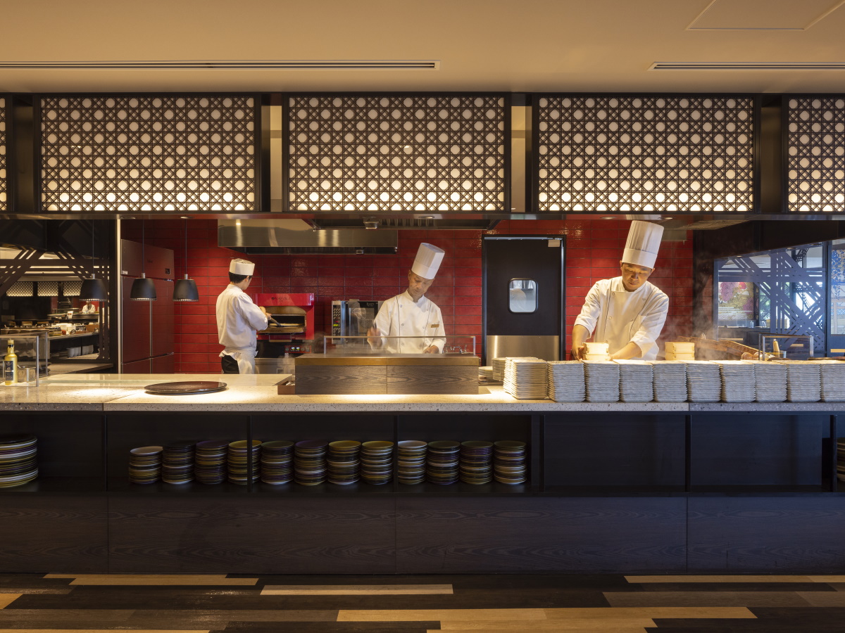 霧島国際ホテル 【人気No.1】★和洋中90種ビュッフェ★多彩なメニューが食べ放題♪ファミリー歓迎【２食付き】