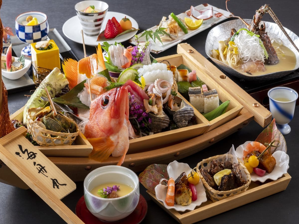 南紀白浜 浜千鳥の湯 海舟 【海舟セール】選べる2種類の会席★スタンダード一泊2食付きプランをお得に宿泊♪