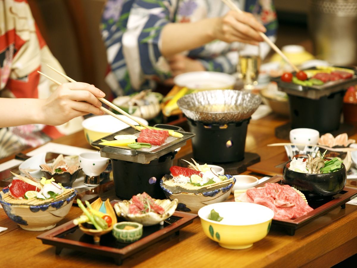 ラビスタ草津ヒルズ 【姉妹館で和食会席】1日2組限定★姉妹館「季の庭」にて夕食和食会席を堪能♪夕食時70分飲み放題付き