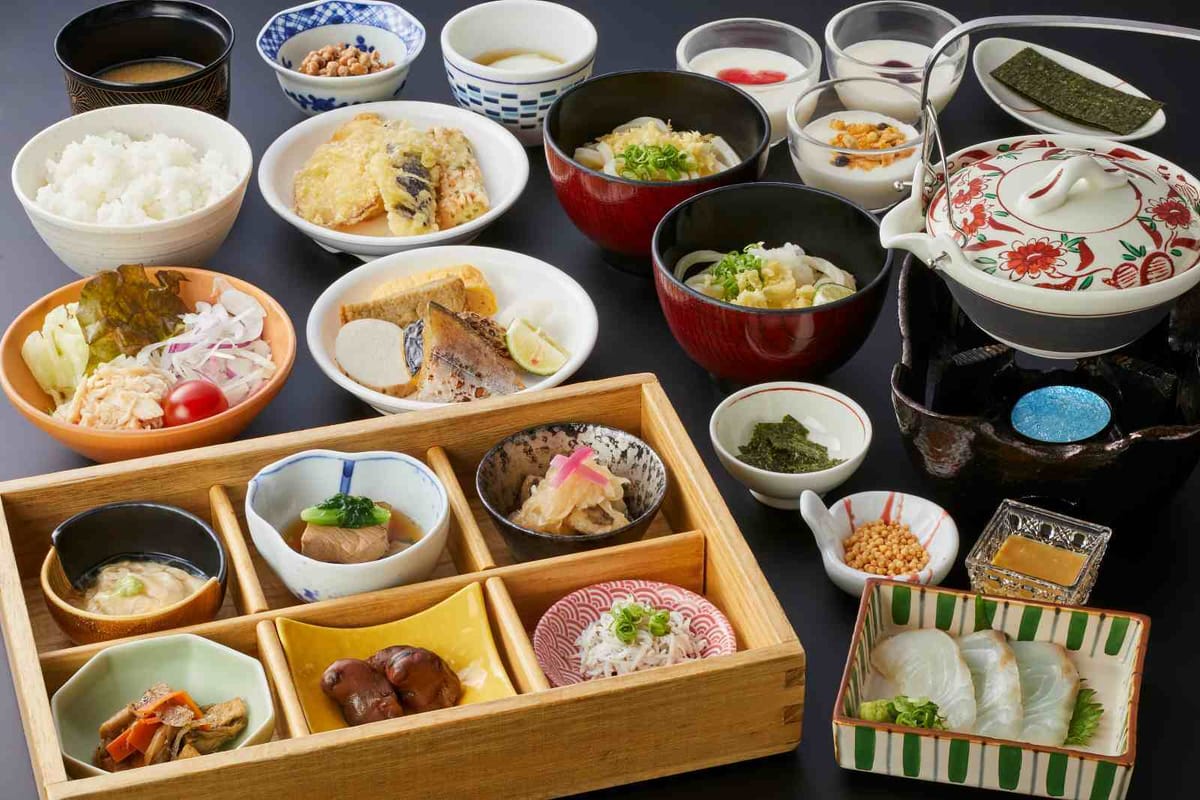 ことひら温泉 御宿 敷島館 ★【基本】1泊朝食 「和食」×セミバイキング付で朝から満腹★遅めの到着もOK★