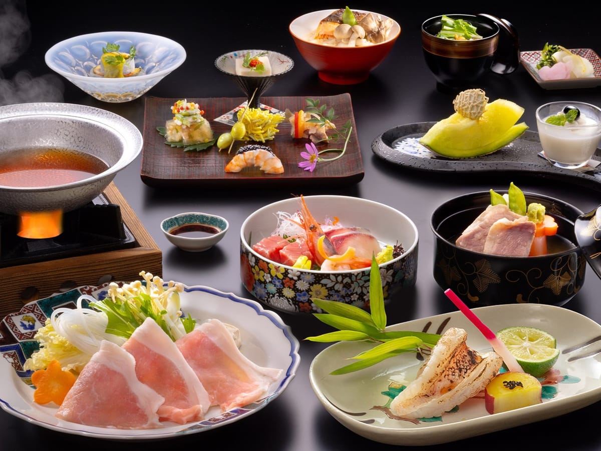 かがり吉祥亭 早期60【蟹一杯付き会席】秋冬の北陸の味覚とともに、まるごと１杯ズワイ蟹を満喫