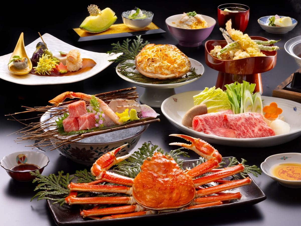 かがり吉祥亭 【ズワイ蟹会席】1.5杯のズワイ蟹を味わう～姿ガニ・蟹お造り・黒毛和牛みぞれ鍋＆天婦羅食べ放題