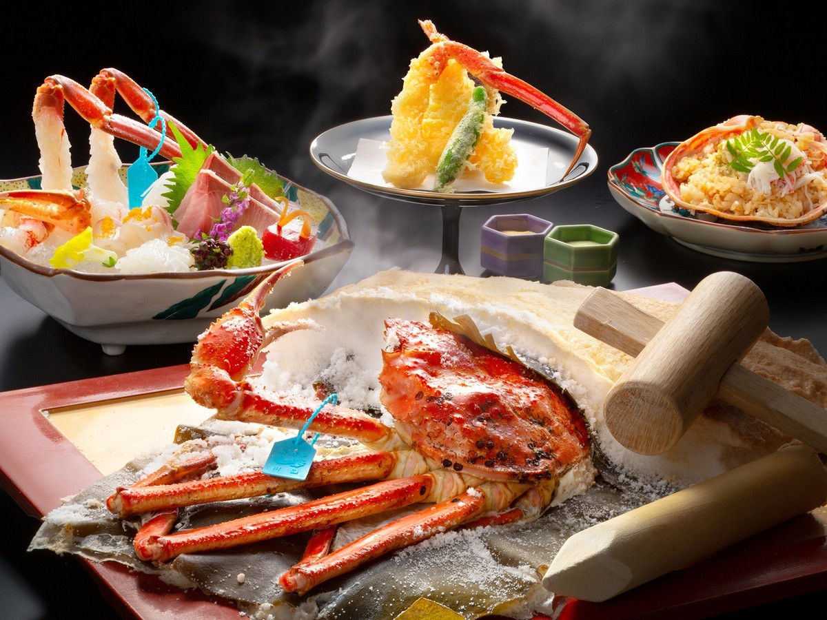 吉祥やまなか 【行きたい 食べたい 日本海！】【吉祥名物 加能蟹の塩釜焼き】蟹尽くしの贅沢　2杯の加能蟹で綴る冬の極み