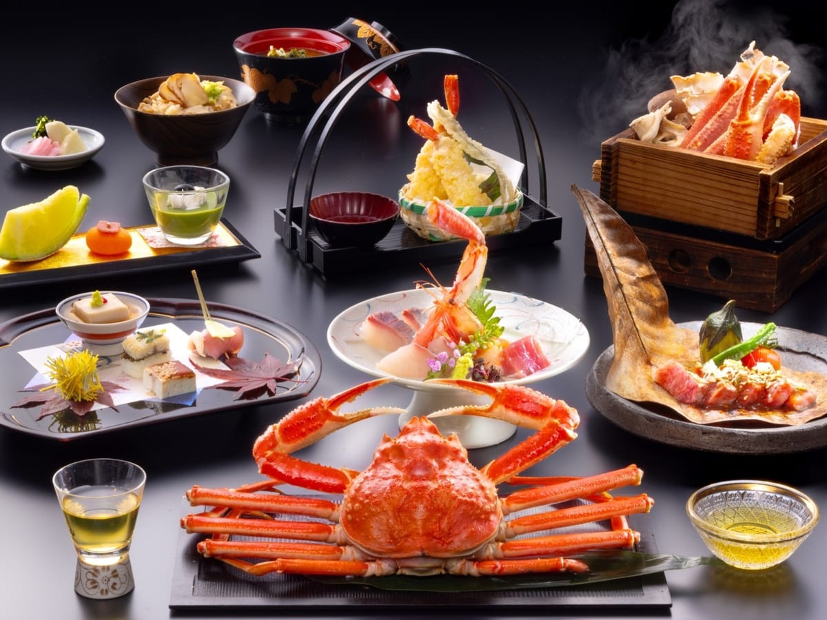 吉祥やまなか 【ズワイ蟹会席】1.5杯のズワイ蟹を愉しむ~姿ガニ・蟹足天婦羅・蟹お造り