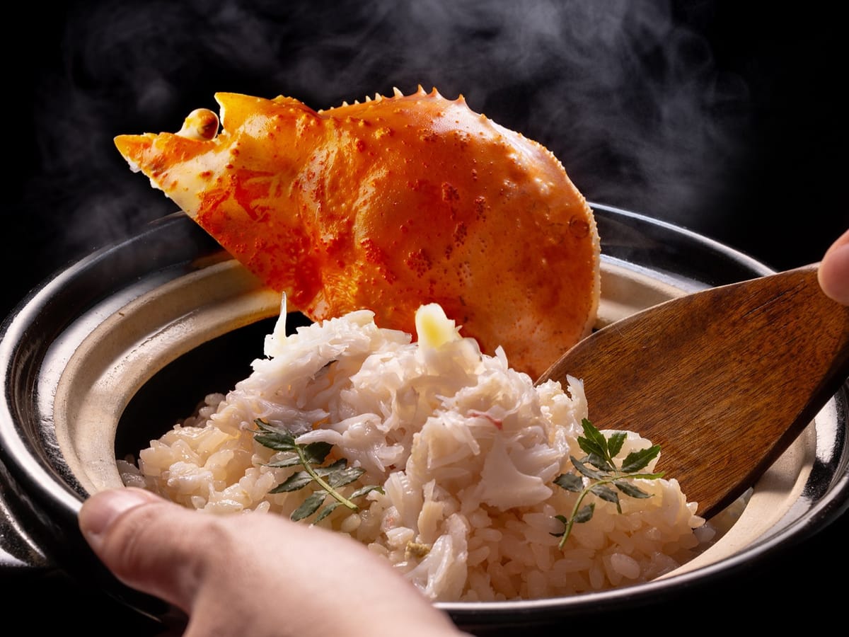 吉祥やまなか 早期60【行きたい 食べたい 日本海！】【加能蟹会席 極】タグ付き活蟹「加能蟹」２杯を贅沢に～名物「塩釜昆布焼き」と土鍋甲羅ご飯