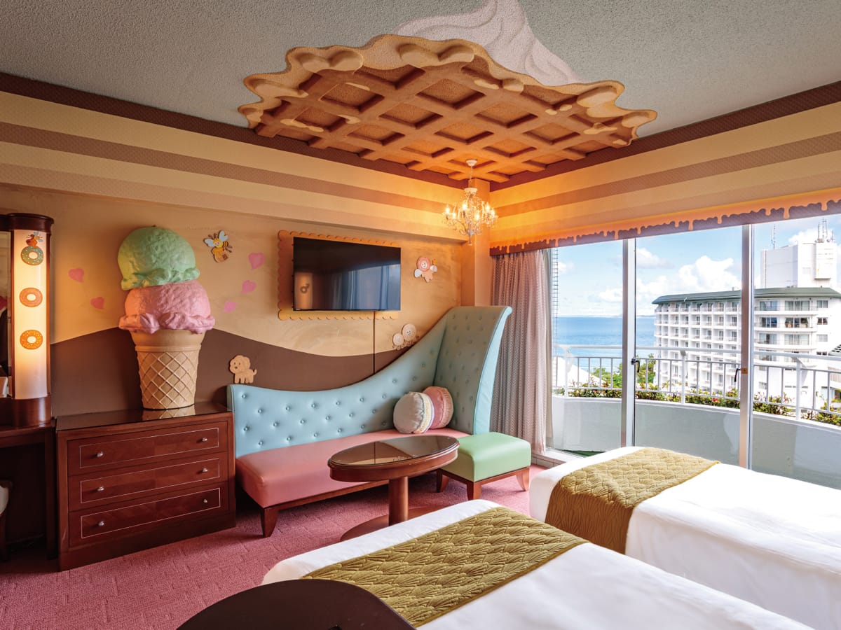 沖縄かりゆしビーチリゾートオーシャンスパ 【コンセプトルーム】ファミリーはもちろん女子旅にも！天使のスイーツパラダイスルームプラン／朝食付き