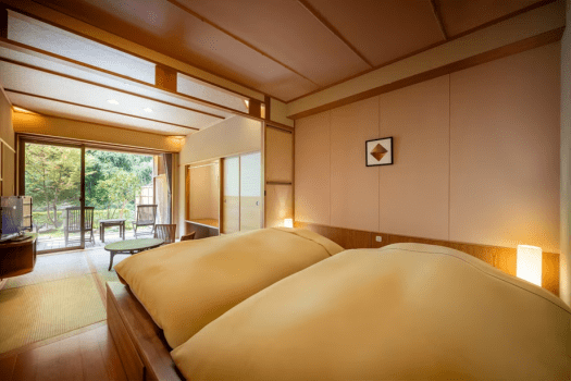 游泉志だて 1階　庭園付和モダン　岩露天風呂付（禁煙）