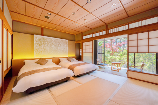 伝統旅館のぬくもり 灰屋 リニューアルオープン！和洋室ガーデンスイート観月亭　お庭を見ながら贅沢なひと時を