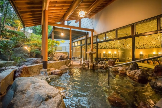 伝統旅館のぬくもり 灰屋 □離れ◇松風庵□伝統客室にうっとり。