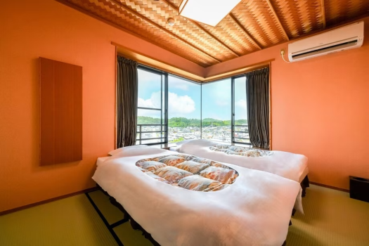 伝統旅館のぬくもり 灰屋 【本館十楽棟最上階】あわらの空をゆっくり眺める 2部屋限定禁煙ルーム(ベッド付き)