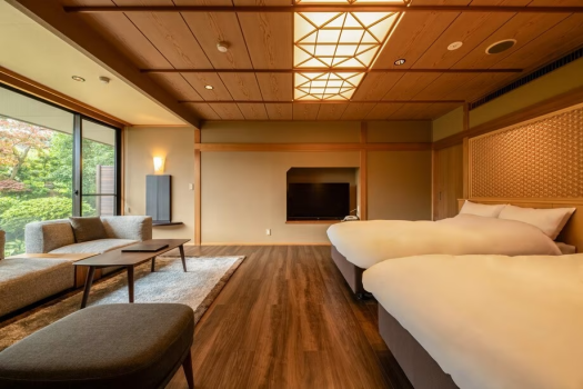 伝統旅館のぬくもり 灰屋 【限定2室の洋室 1室2名様利用のみ】洋室ガーデンスイート観月亭 特別な空間で贅沢なひと時を