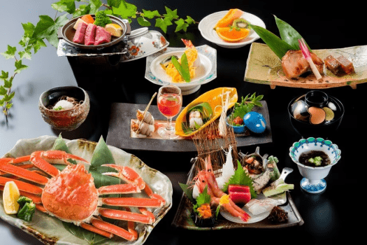 伝統旅館のぬくもり 灰屋 【茹で蟹1杯付き+灰屋の会席料理】福井の旬と冬の味覚を楽しむプラン