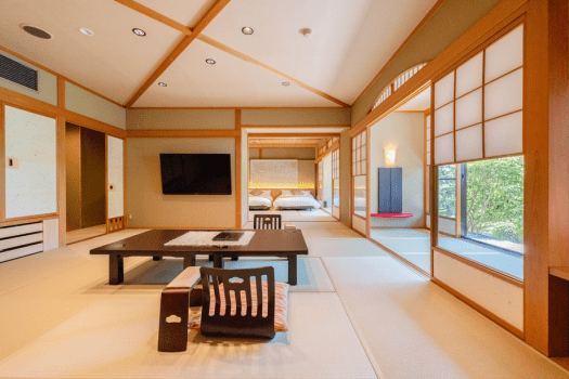 伝統旅館のぬくもり 灰屋 リニューアルオープン！和洋室ガーデンスイート観月亭　お庭を見ながら贅沢なひと時を