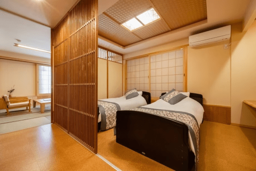 伝統旅館のぬくもり 灰屋 禁煙･ベッドルーム　和洋室のお部屋でゆっくりとした時間を過ごす大人のプラン(バリアフリー対応)