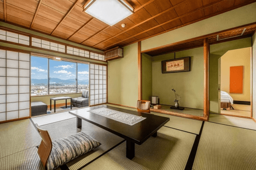 伝統旅館のぬくもり 灰屋 【本館十楽棟最上階】あわらの空をゆっくり眺める 2部屋限定禁煙ルーム(ベッド付き)