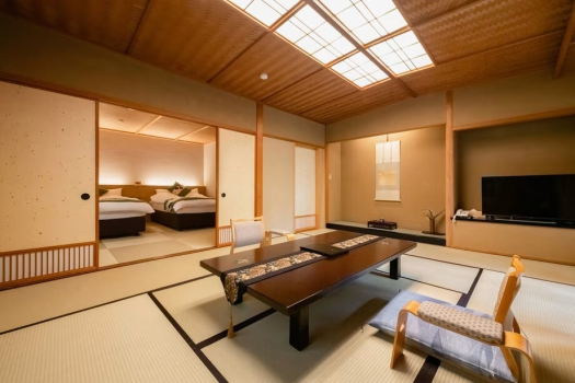 伝統旅館のぬくもり 灰屋 伝統客室　庭園付き離れ松風庵　和洋室
