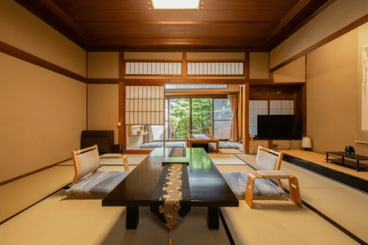 伝統旅館のぬくもり 灰屋 伝統客室　庭園付き離れ松風庵　和室