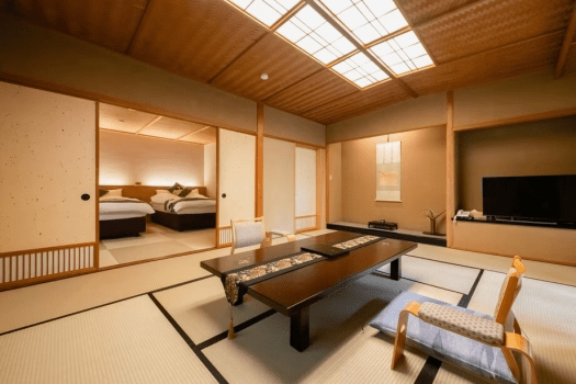 伝統旅館のぬくもり 灰屋 伝統客室 庭園付き離れ松風庵 和洋室