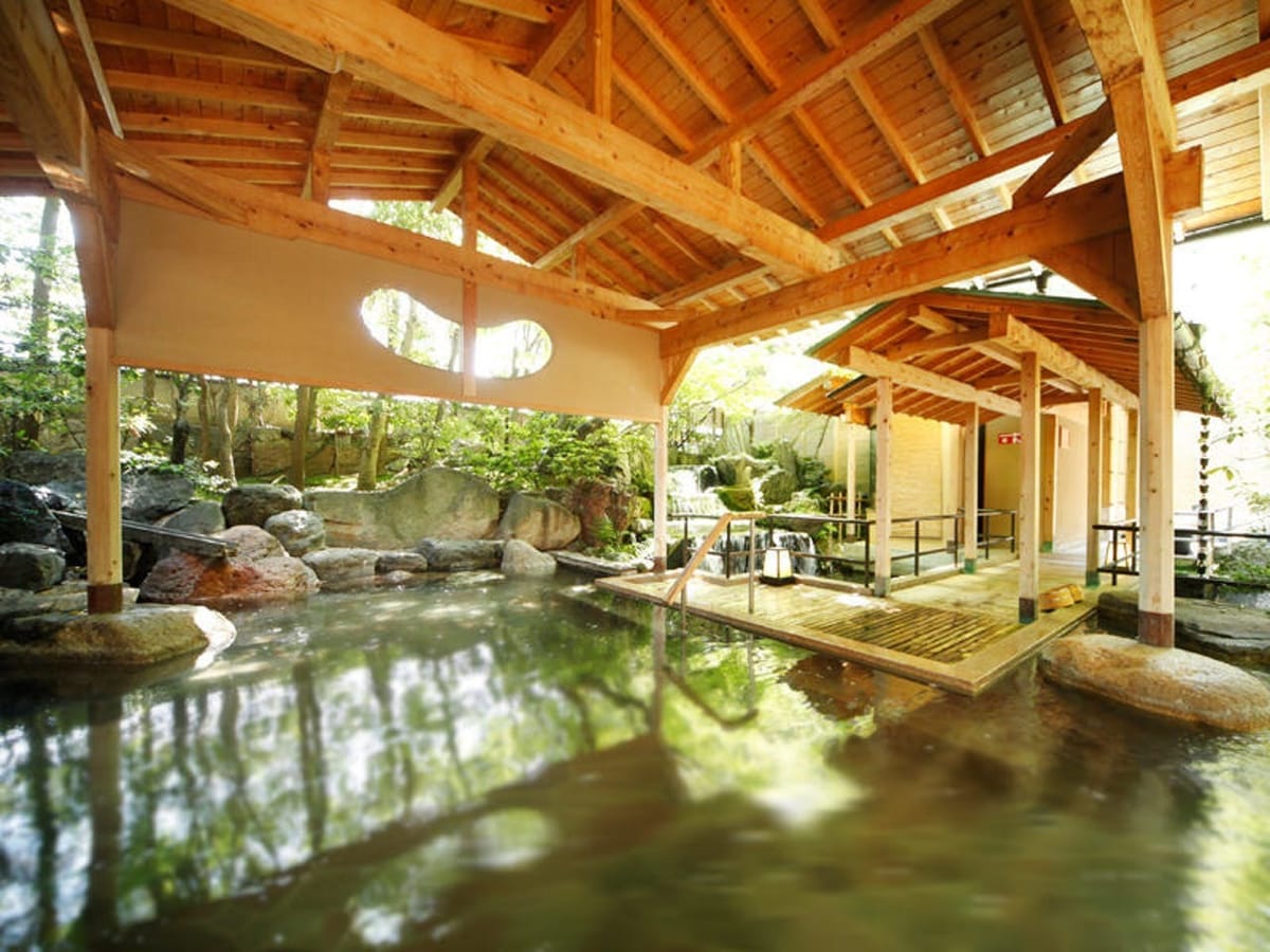 瑠璃光 【素泊まり】温泉でリフレッシュ・22時迄チェックインOK（食事なし）