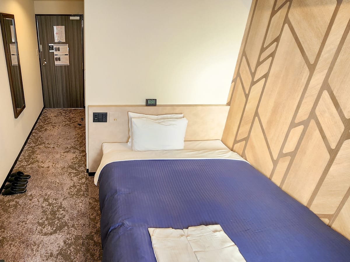 ホテルリブマックス横浜鶴見 ダブル【喫煙】