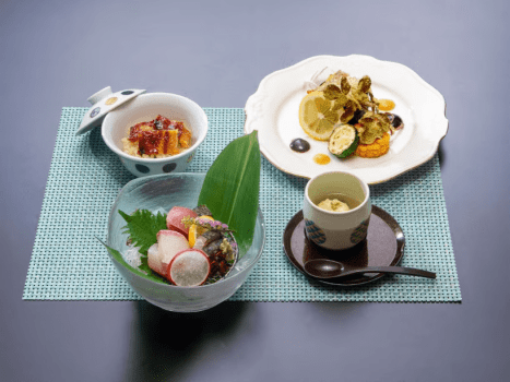 湯陣 千代の湯 【公式サイトダイナミックパッケージ限定×あわび×島根和牛×夕食部屋食】厳選島根グルメ!「山海の饗宴会席」