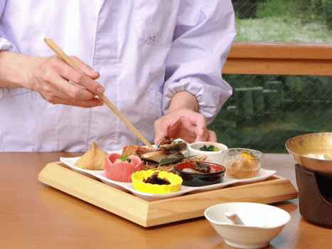 湯陣 千代の湯 【公式サイトダイナミックパッケージ限定×島根和牛×あわび×夕食<お食事処>】玉造温泉で美食とご縁を堪能「縁（えにし）会席」