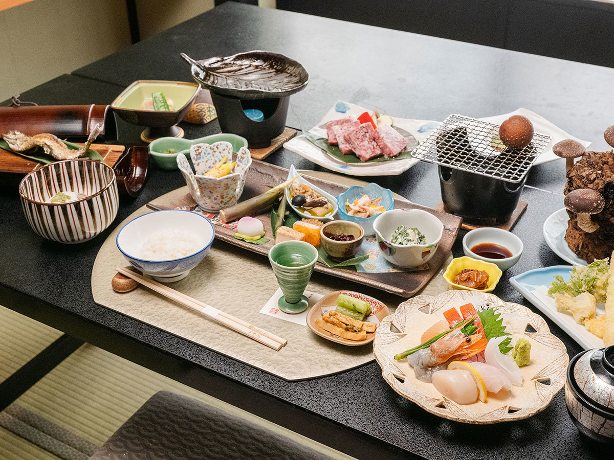 一茶のこみち美湯の宿 【各1室限定】北信五岳の眺望を独り占め露天風呂客室【夕食のみ】