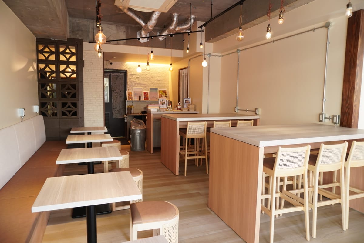 Hotel 385 【385cowork】宮古島で「旅×仕事」♪ホテル1Fのおしごとカフェで快適ワーケーション