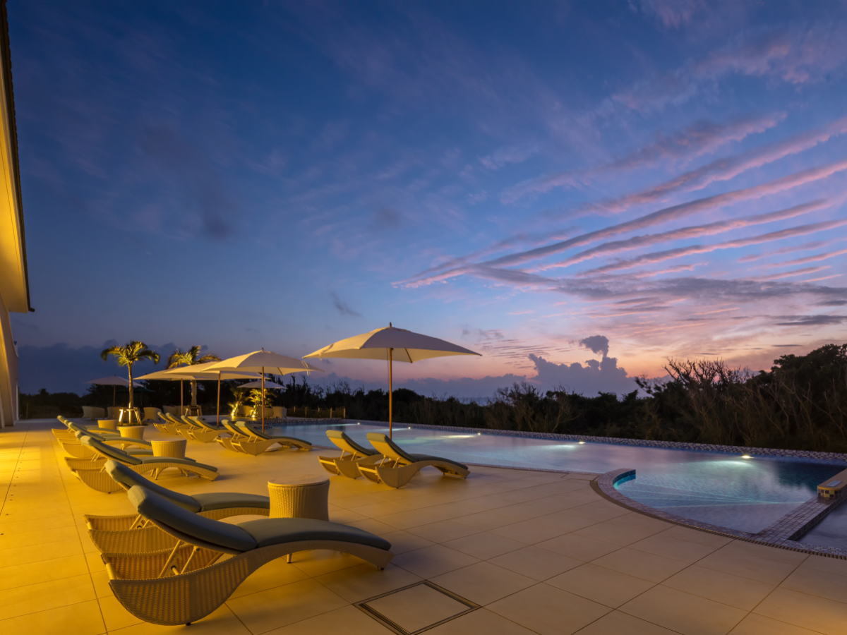 宮古島来間リゾート シーウッドホテル 【ダイナミックパッケージ】心ときめくリゾートステイ。五感で感じる特別メニュー｜4/1～宿泊／朝食・グレードアップディナー付