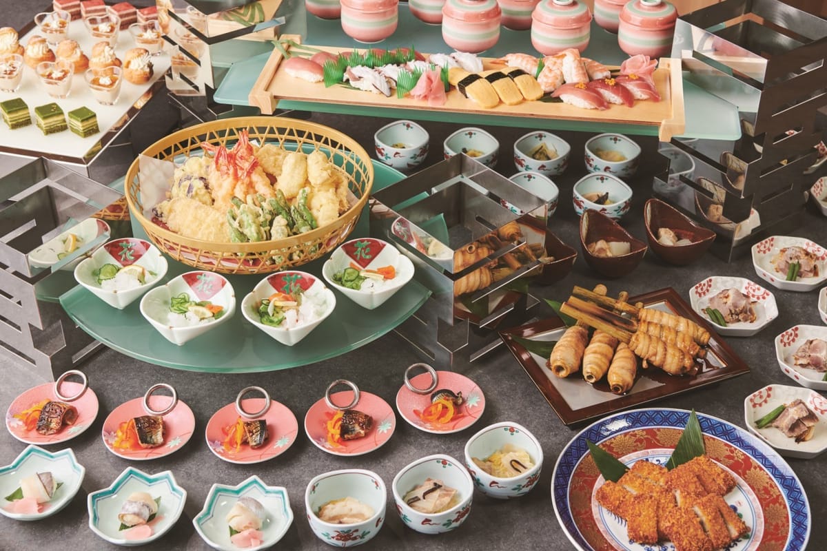 ホテル古湧園 遥 【スイートルーム】会席料理と季節のブッフェ料理を堪能♪客室内の石風呂は道後温泉引き湯◎贅沢な癒しの旅