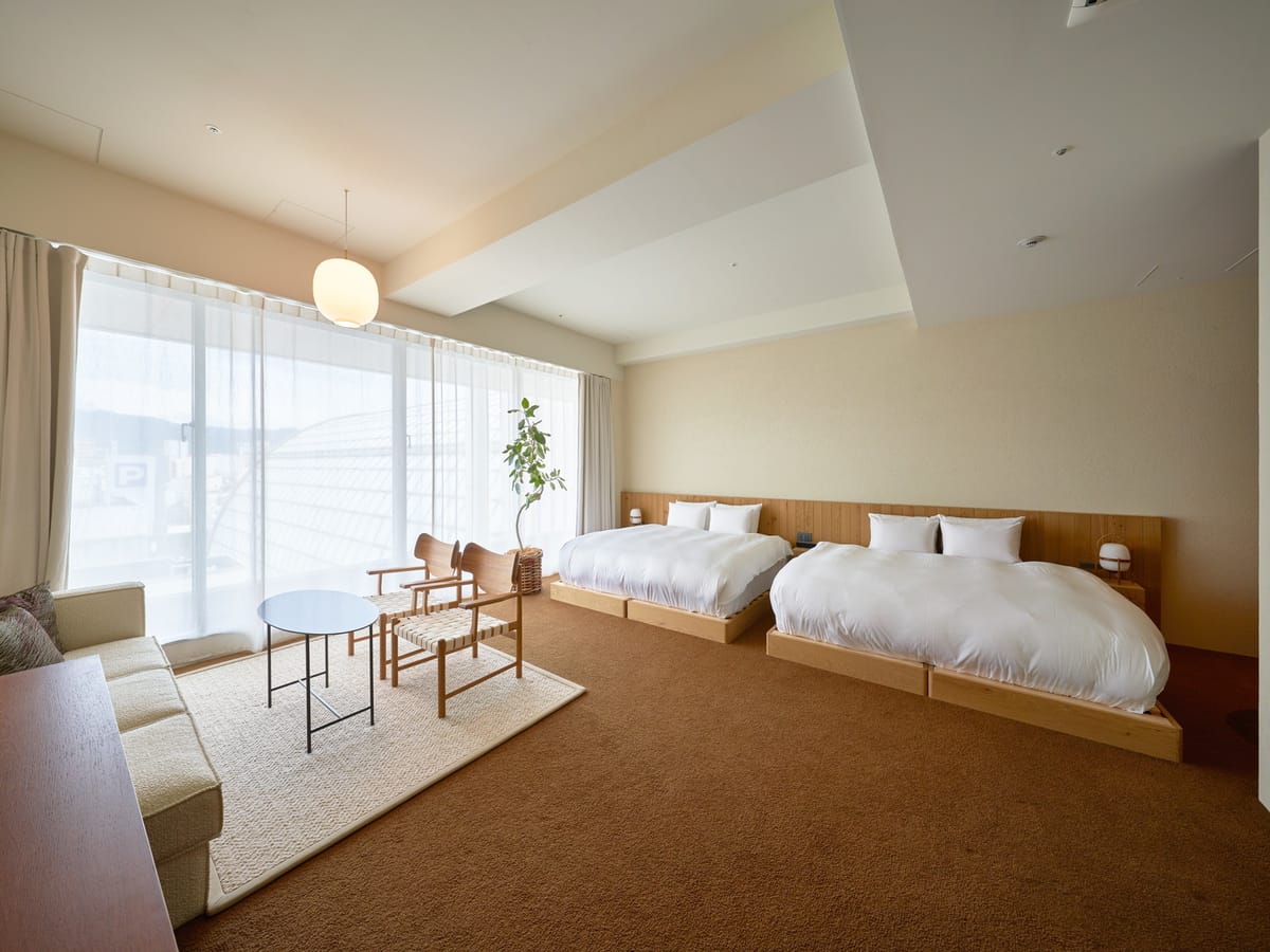 HOTEL LEPO CHAHAL  4BED・ハリウッドツイン