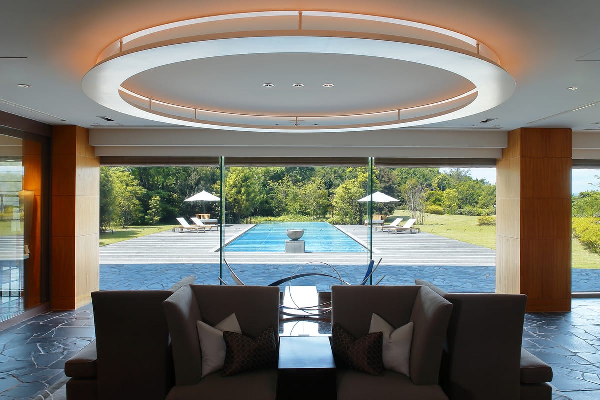 志摩観光ホテル　ザ　ベイスイート 【シンプルステイ】ベーシックプラン・美しい景色と静かに流れる志摩時間  何もしない贅沢を堪能する＜お部屋のみ＞