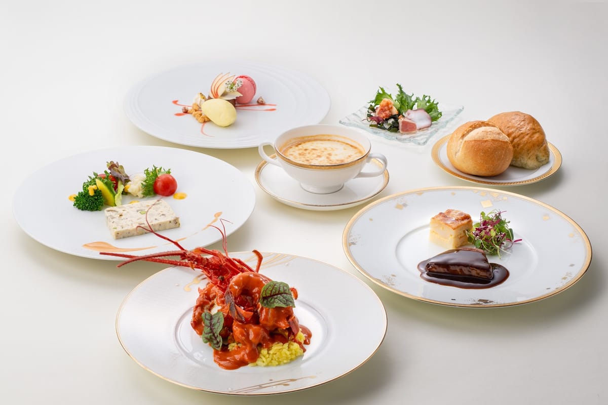 志摩観光ホテル　ザ　クラシック ここでしか味わえない海の幸フランス料理「餐（さん）」＜夕朝食付＞