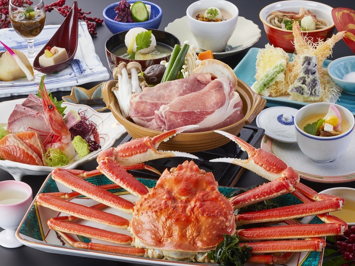 ゆのくに天祥 【冬の味覚】丸ごと茹でたズワイガニ一杯を堪能!「蟹一杯付会席」<0523>